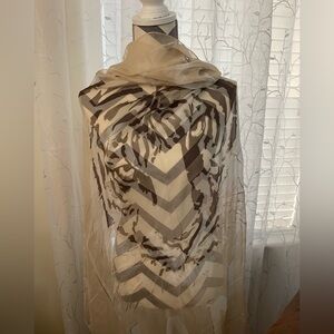 CHANEL❤️ Rare Lion Head Bombay Sheer Shawl W/Chanel Box 
Beautiful Condition ☆